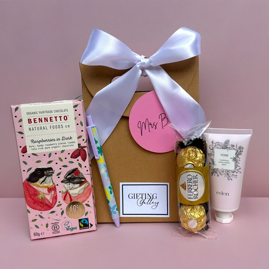 Gift Boxes & Hamper Ideas For Her: Thoughtful Girlfriend Gift Ideas